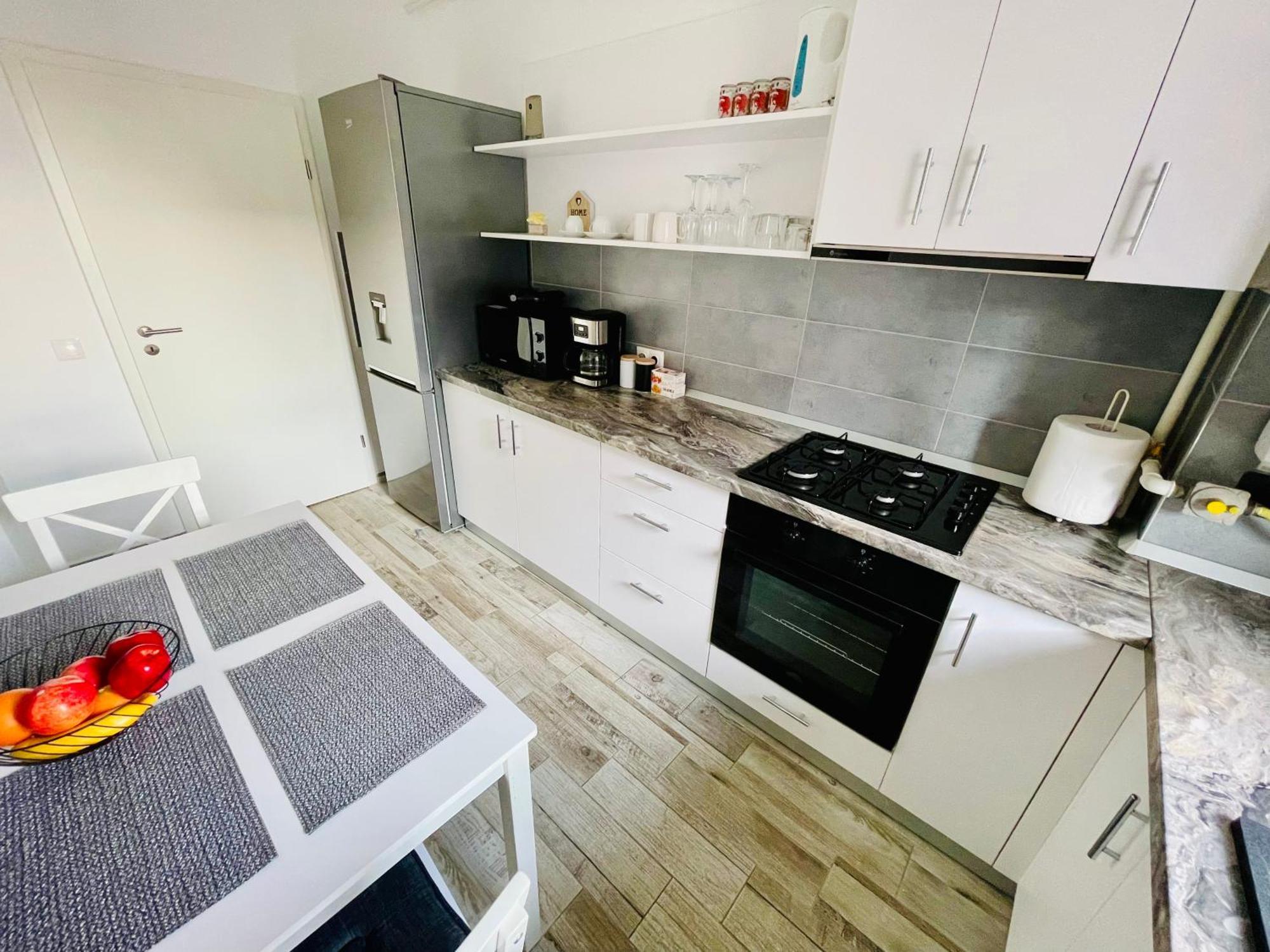 Montsee Brasov Apartment Luaran gambar